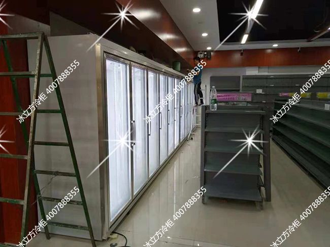 冰立方展示柜，一骑绝尘